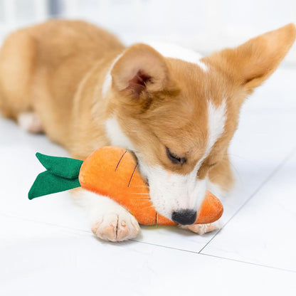 Carrot Dog Toy Cute Squeaky Plush Toys Funny Interactive Pet Carrot Shape Toys with Sound Comfort Soft Pet Supplies for Small Medium Large Dogs Gifts
